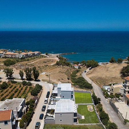 Lagoon Seabreeze Villa, Sumptuous Retreat, By Thinkvilla Pánormos Exteriér fotografie