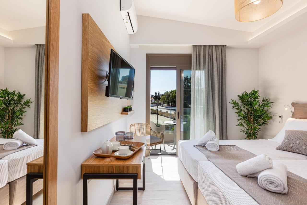 Lagoon Seabreeze Villa, Sumptuous Retreat, By Thinkvilla Pánormos Exteriér fotografie